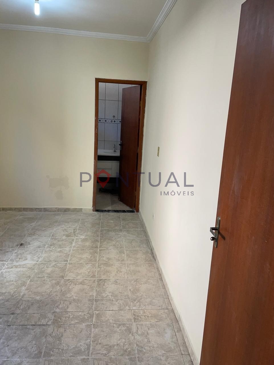 Casa à Venda em Marília no Bairro Palmital com Edícula completa. Venha saber mais.