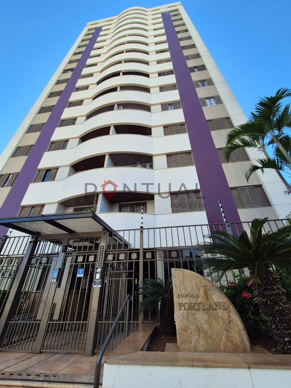 Apartamento para alugar em Marília no Edifício Portland. Visite, negocie e alugue com a Pontual Imóveis uma das melhores imobiliárias em Marília SP