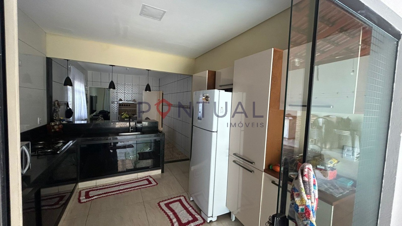 Casa à venda de 3 dormitórios no jardim planalto em marília 