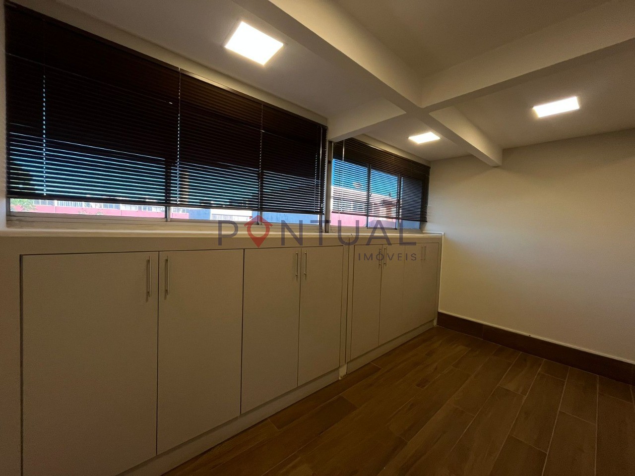 Alugue já este incrível apartamento de 2 quartos no Jardim Maria Izabel, Marília-SP! 70m², 1 vaga de garagem.