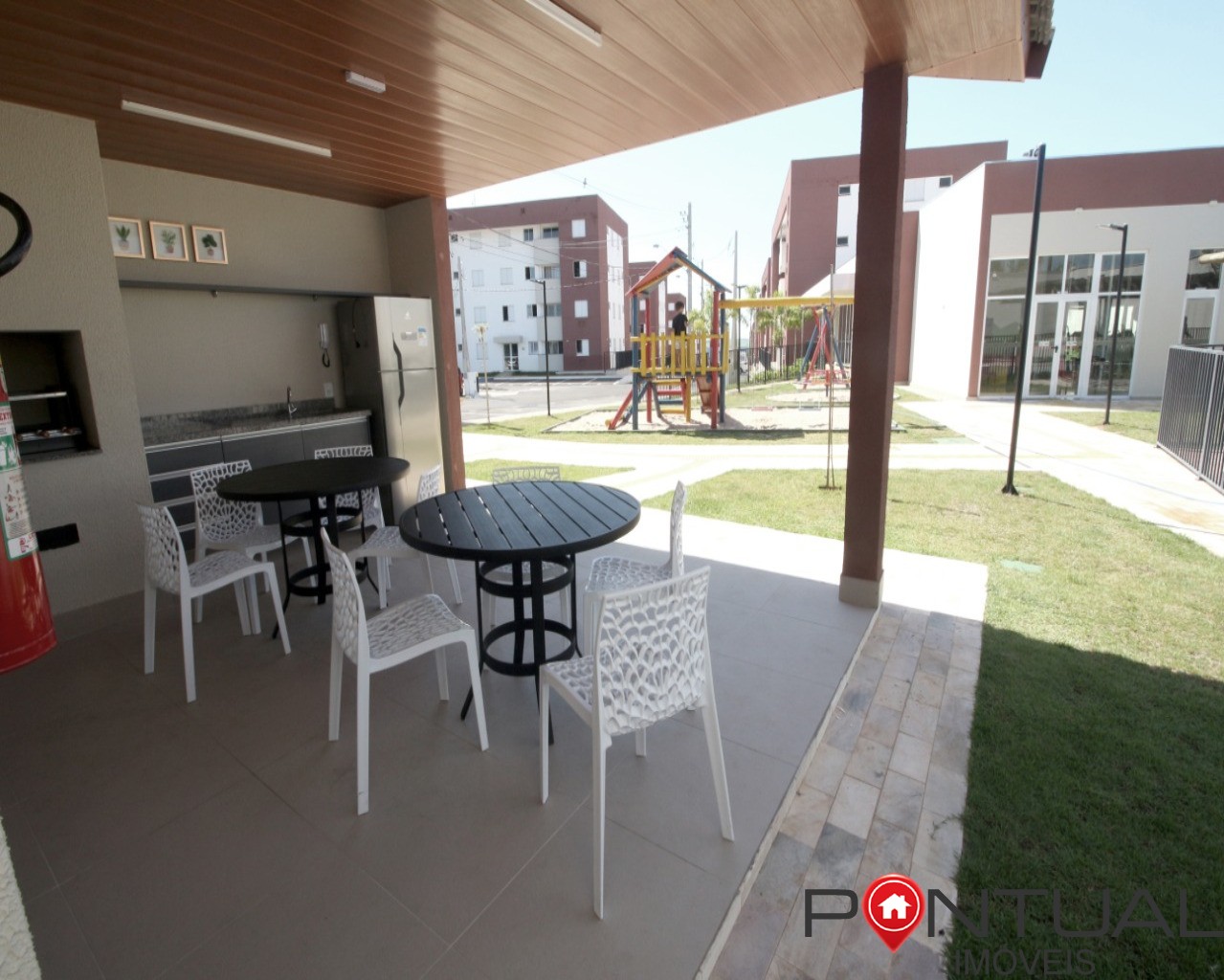 Apartamento à venda em Marília no Condomínio Residencial Murano todo mobiliado. Confira!