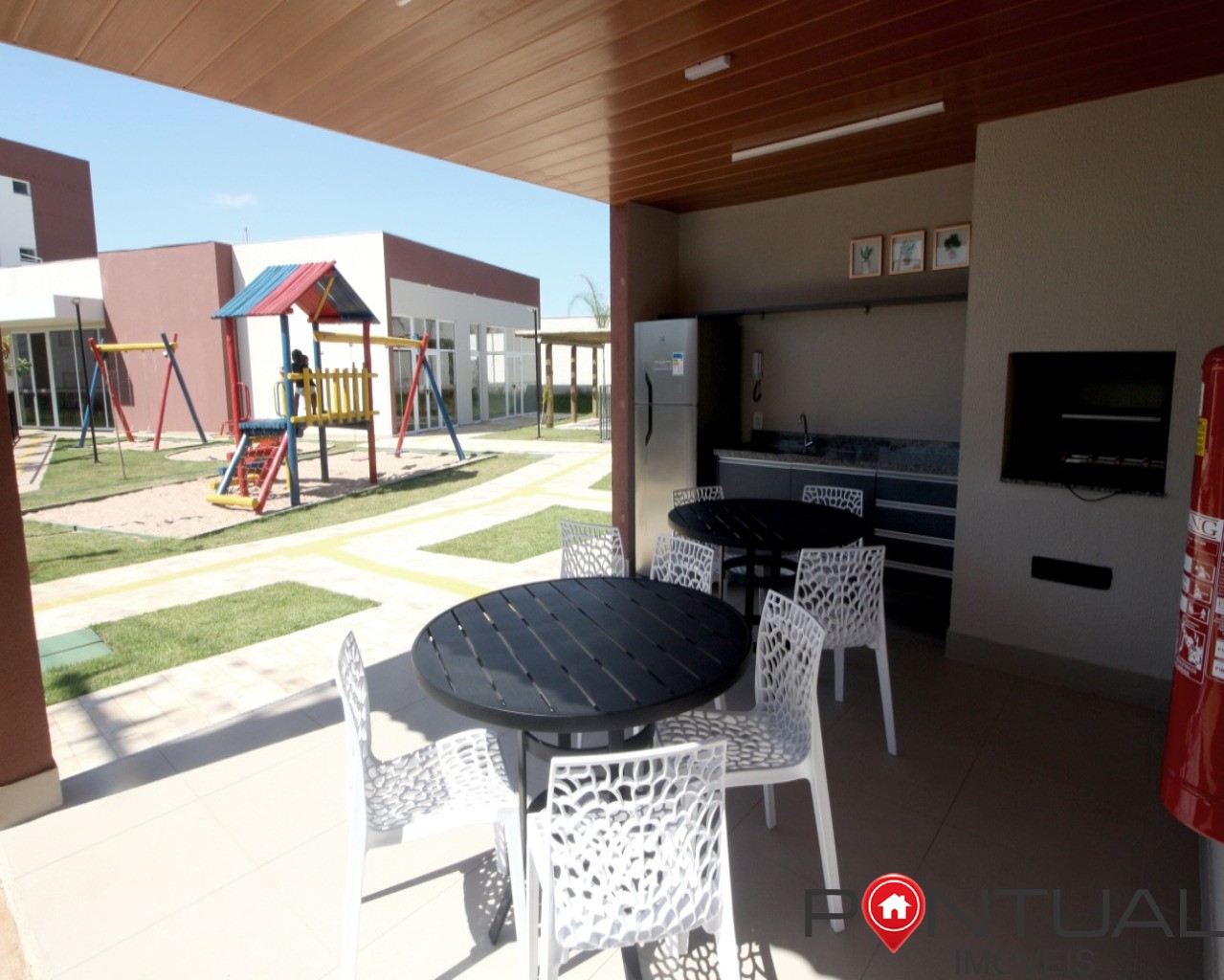 Apartamento à venda em Marília no Condomínio Residencial Murano todo mobiliado. Confira!