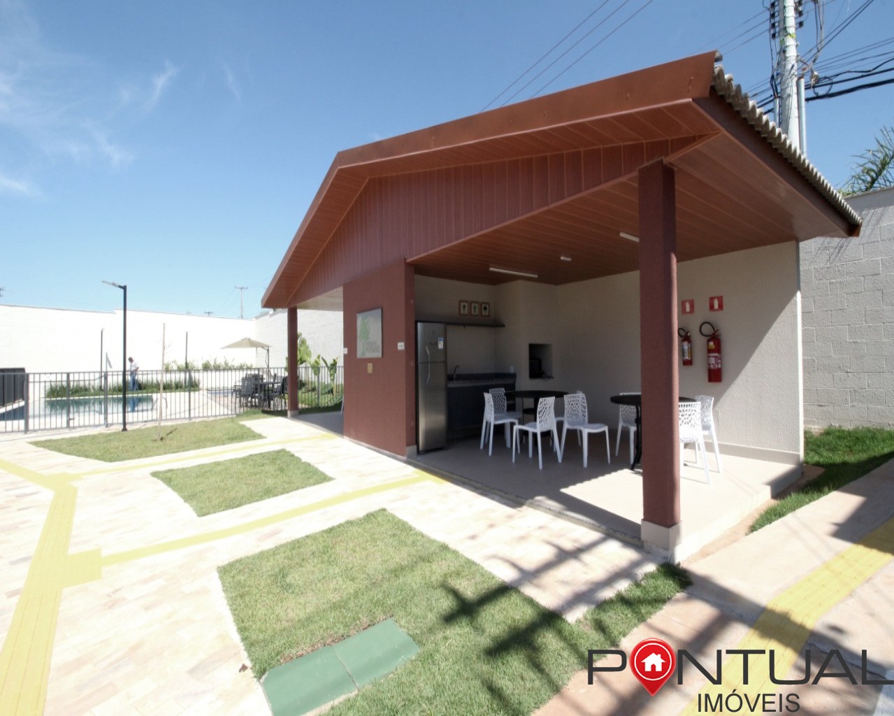 Apartamento à venda em Marília no Condomínio Residencial Murano todo mobiliado. Confira!