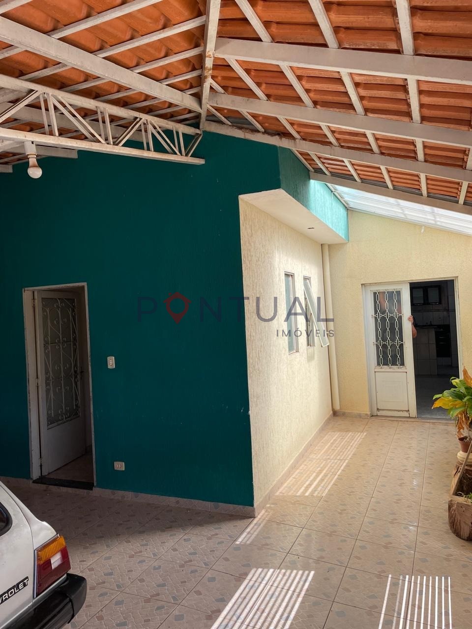 Casa à Venda em Marília no Bairro Palmital com Edícula completa. Venha saber mais.
