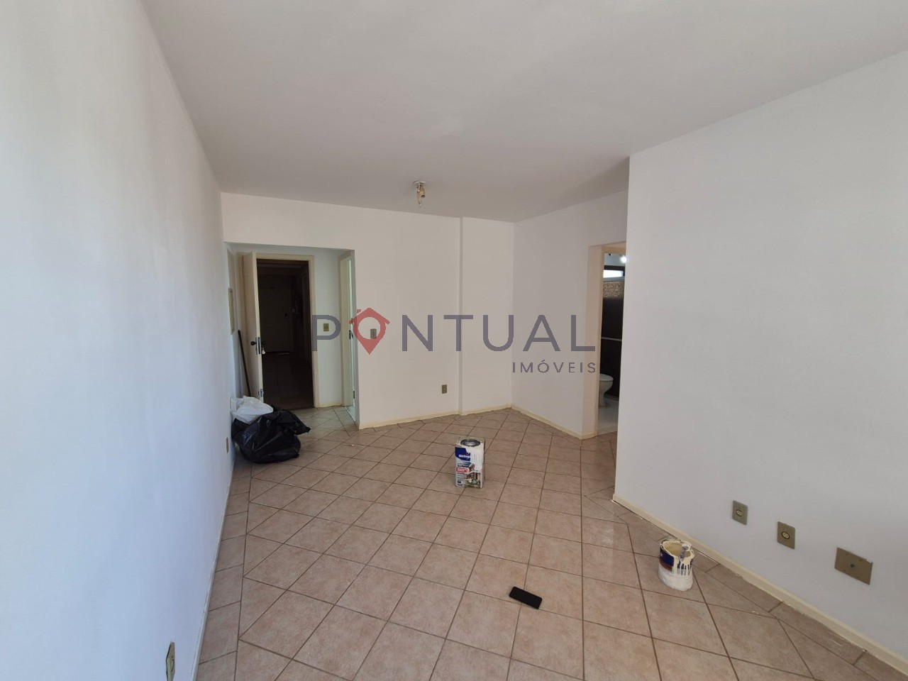 Apartamento para alugar em Marília no Edifício Portland. Visite, negocie e alugue com a Pontual Imóveis uma das melhores imobiliárias em Marília SP