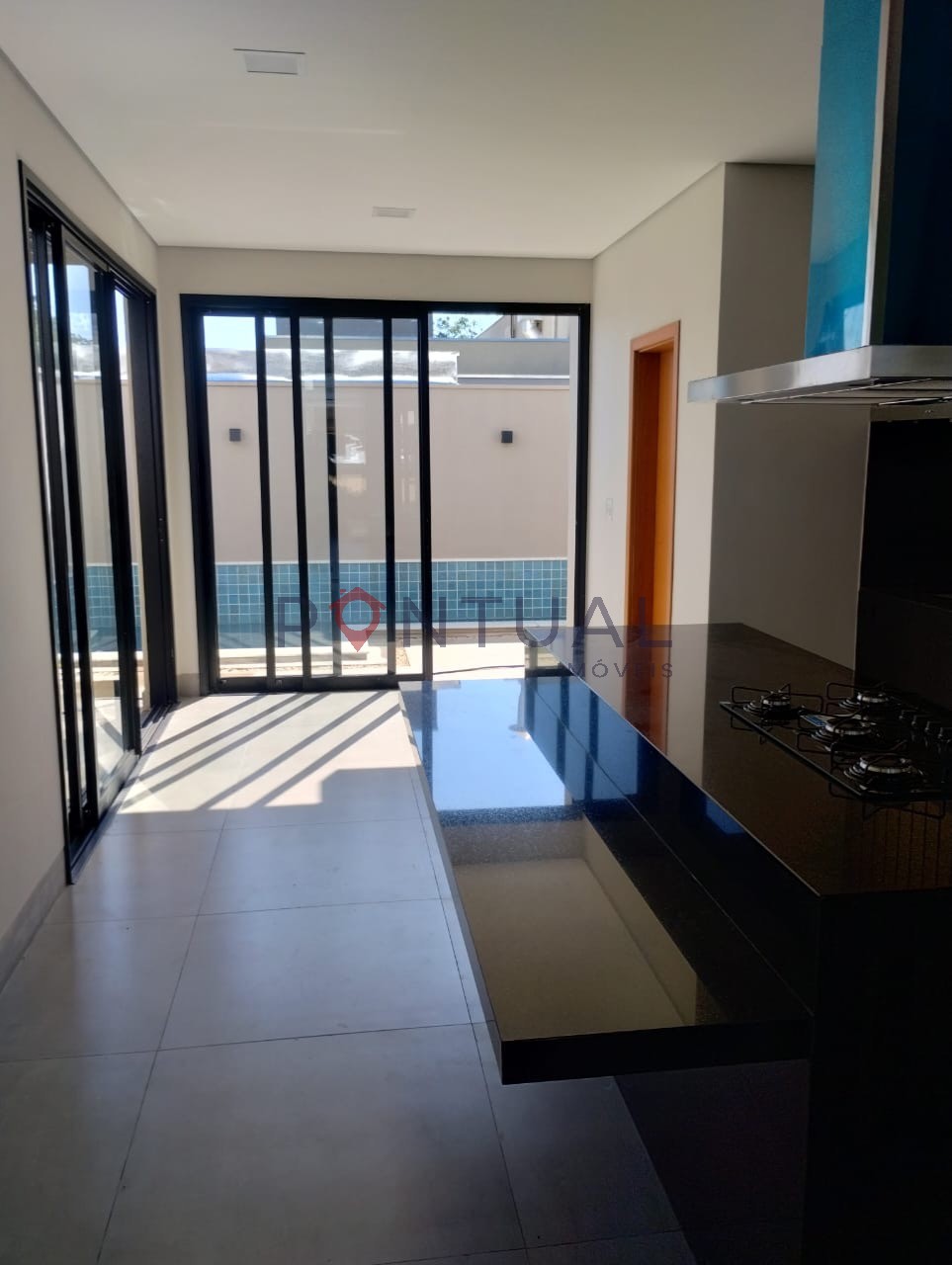 Casa à venda em Marília em condomínio fechado! Venha conhecer!