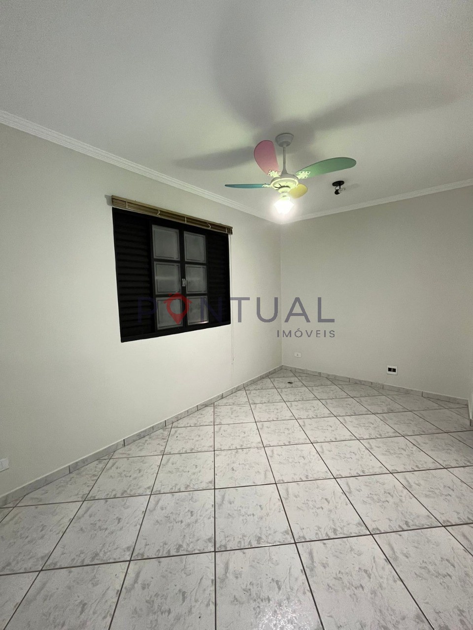 Apartamento barato à venda ou para alugar em Marília. Agende sua visita com a Pontual Imóveis - uma das melhores imobiliárias em Marília