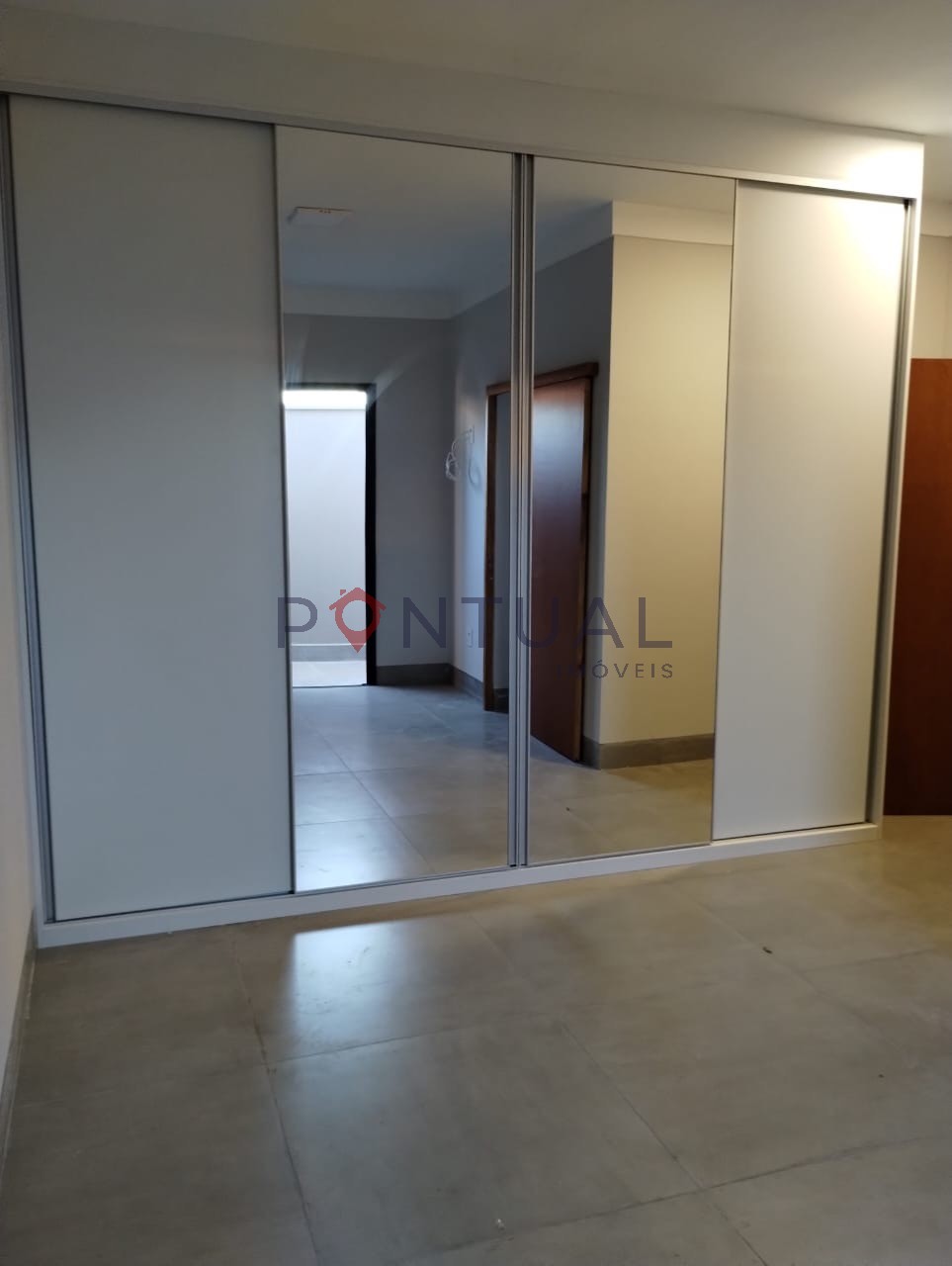 Casa à venda em Marília em condomínio fechado! Venha conhecer!