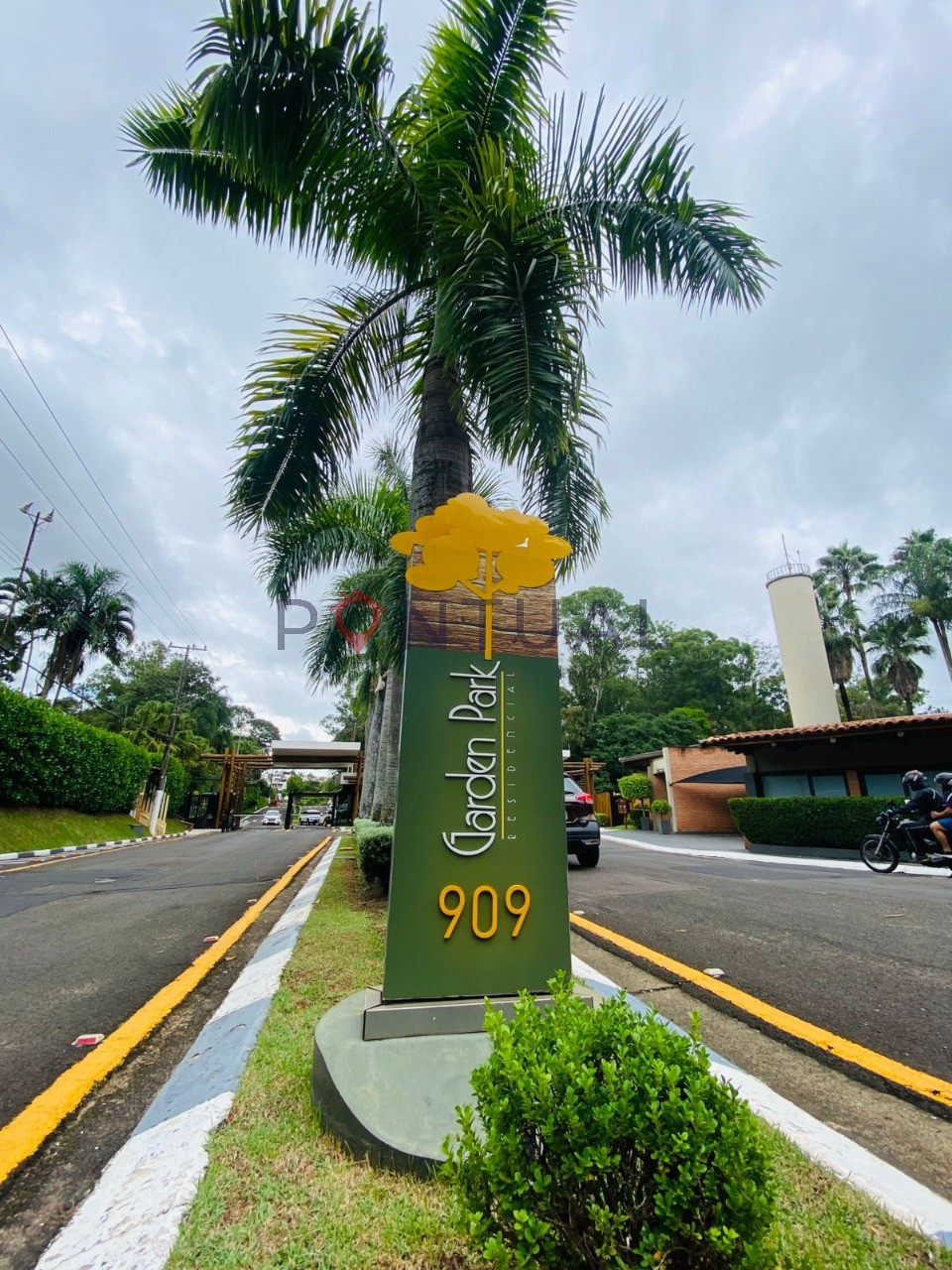 Casa de luxo em condomínio para alugar no garden park em mar