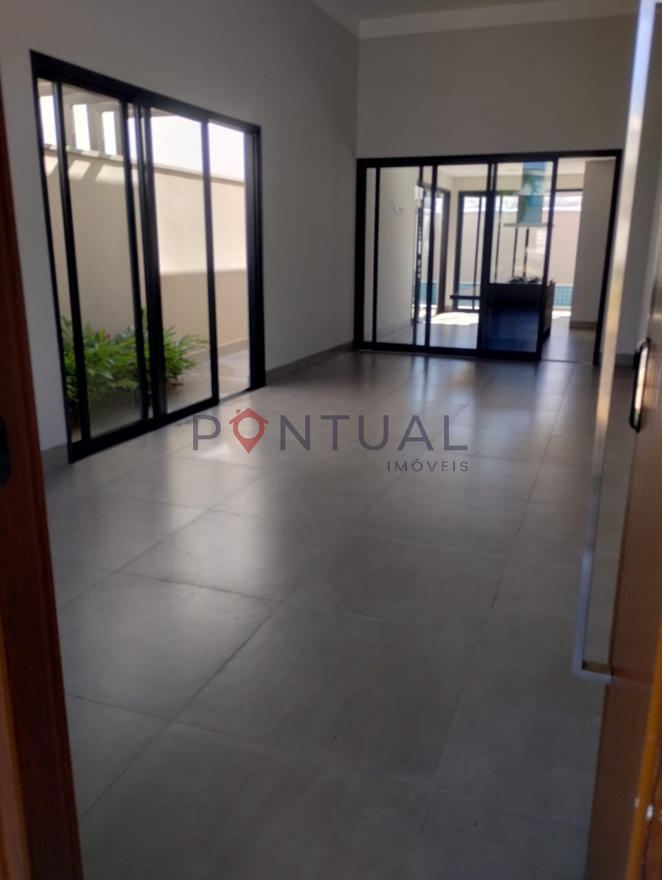 Casa à venda em Marília em condomínio fechado! Venha conhecer!