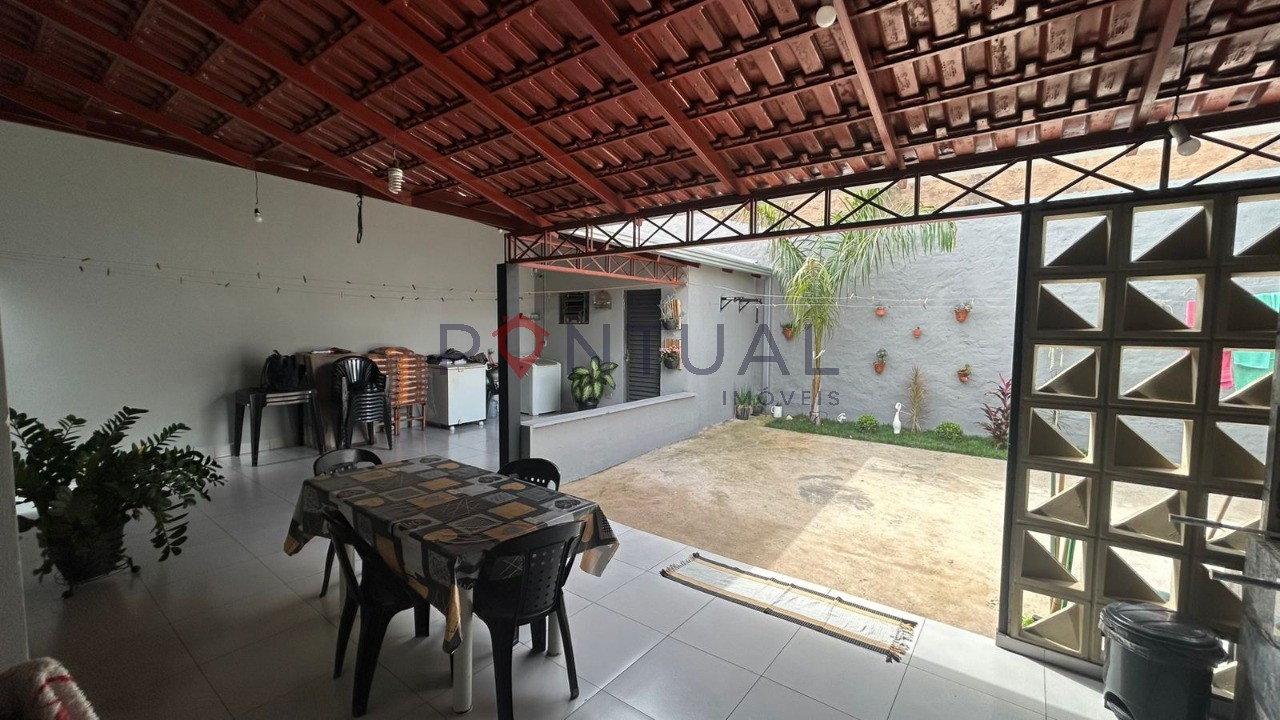 Casa à venda de 3 dormitórios no jardim planalto em marília 