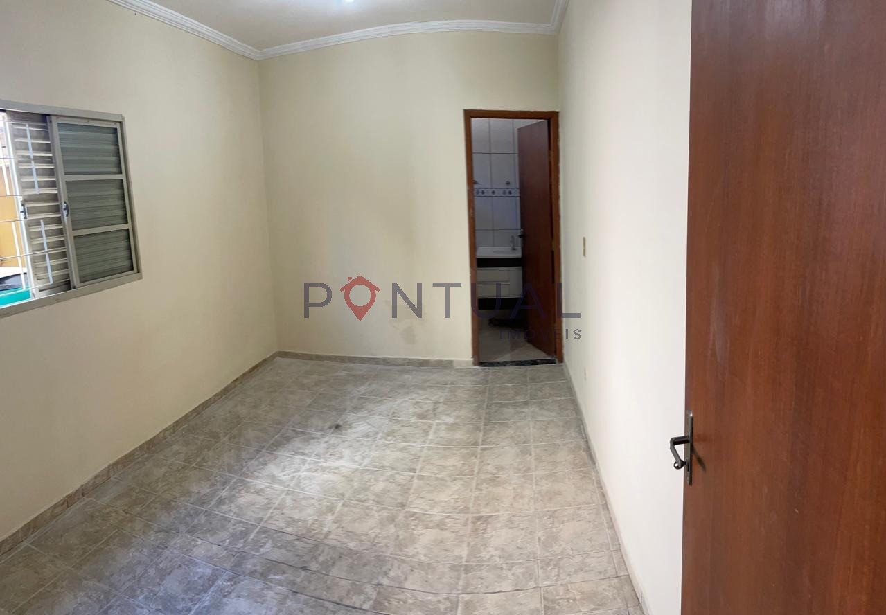 Casa à Venda em Marília no Bairro Palmital com Edícula completa. Venha saber mais.