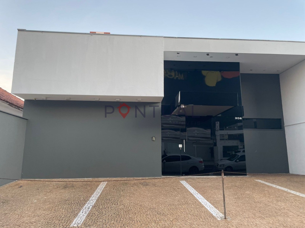 Salão Comercial para alugar no Centro de Marília-SP. Agende sua visita!