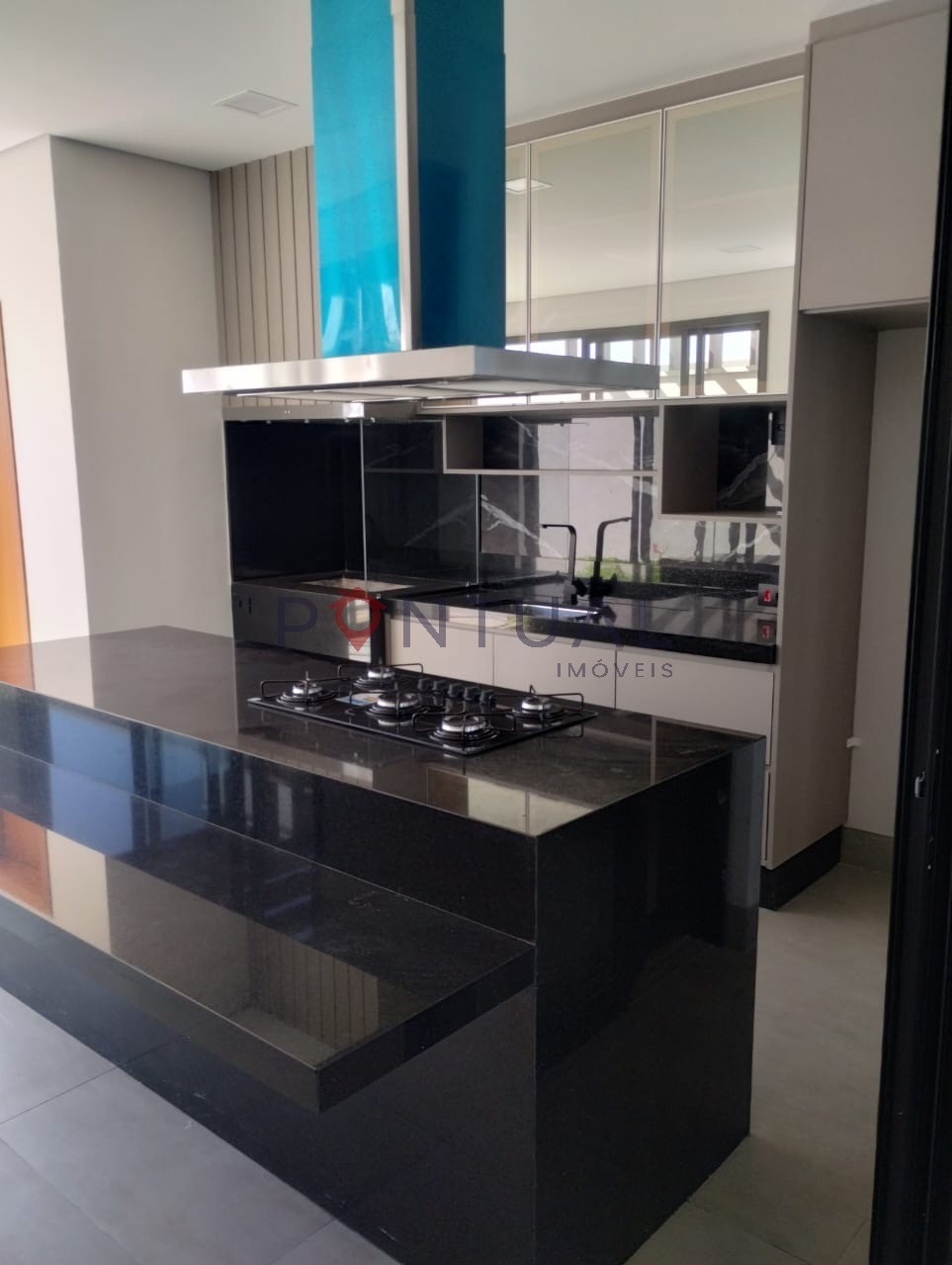 Casa à venda em Marília em condomínio fechado! Venha conhecer!
