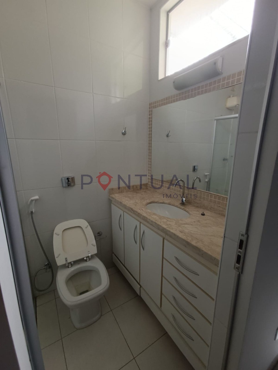 Casa aluguel marília de 3 quartos no banzato - R$ 1.600/mês 