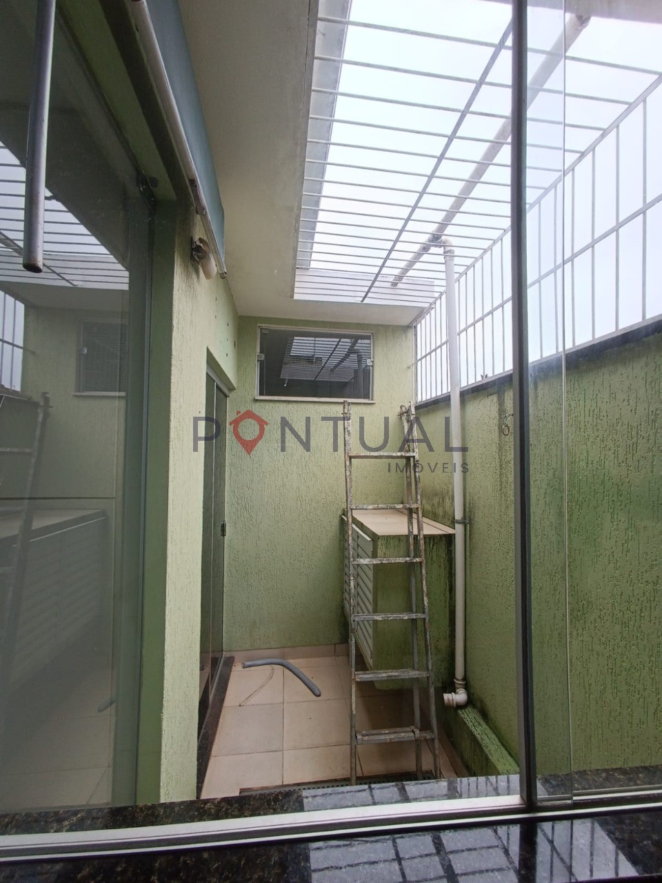 Casa aluguel marília de 3 quartos no banzato - R$ 1.600/mês 