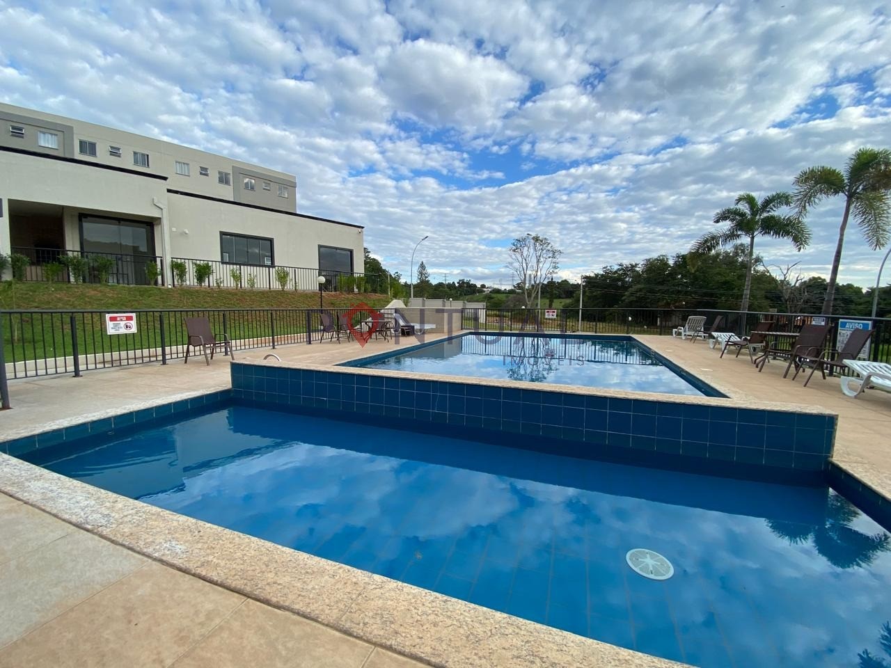 Apartamento à venda em marília no cond. Parque madri, 2 quar