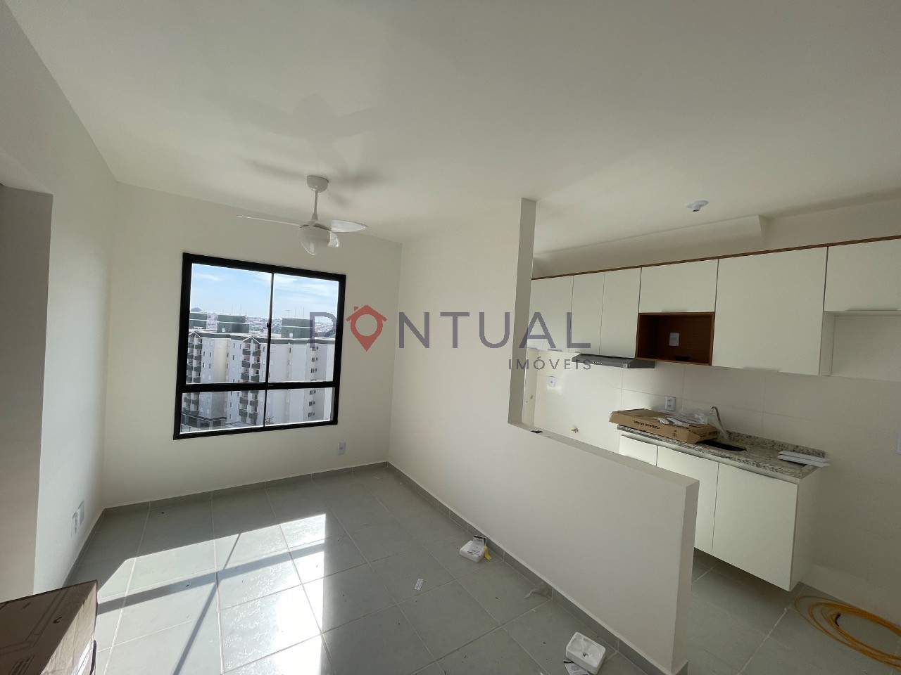 Apartamento para alugar no cristo rei segurança e lazer mude