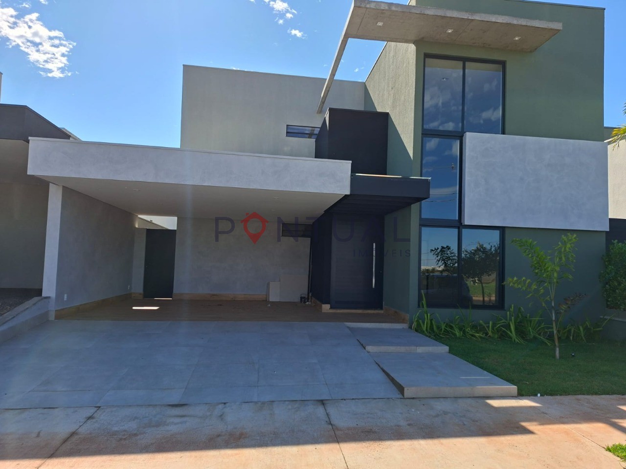 Casa para alugar jardins de renoir marília 3 suítes piscina 