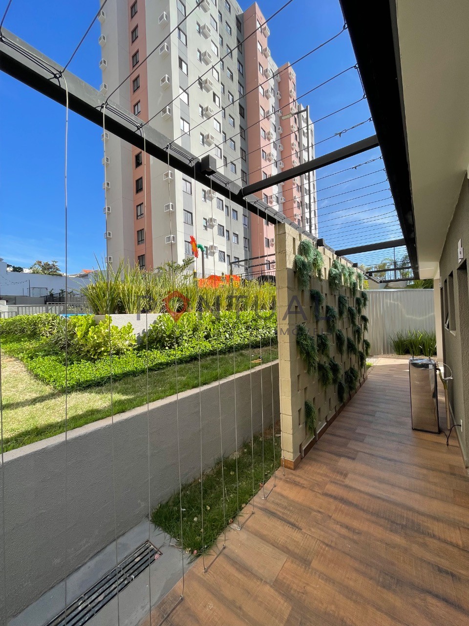 Apartamento para alugar no cristo rei segurança e lazer mude