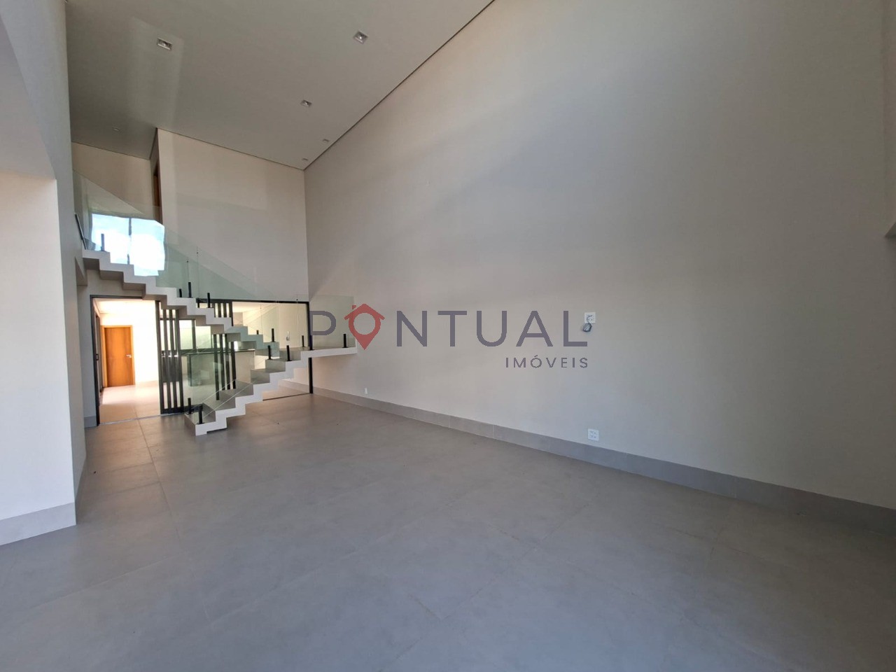 Casa para alugar jardins de renoir marília 3 suítes piscina 