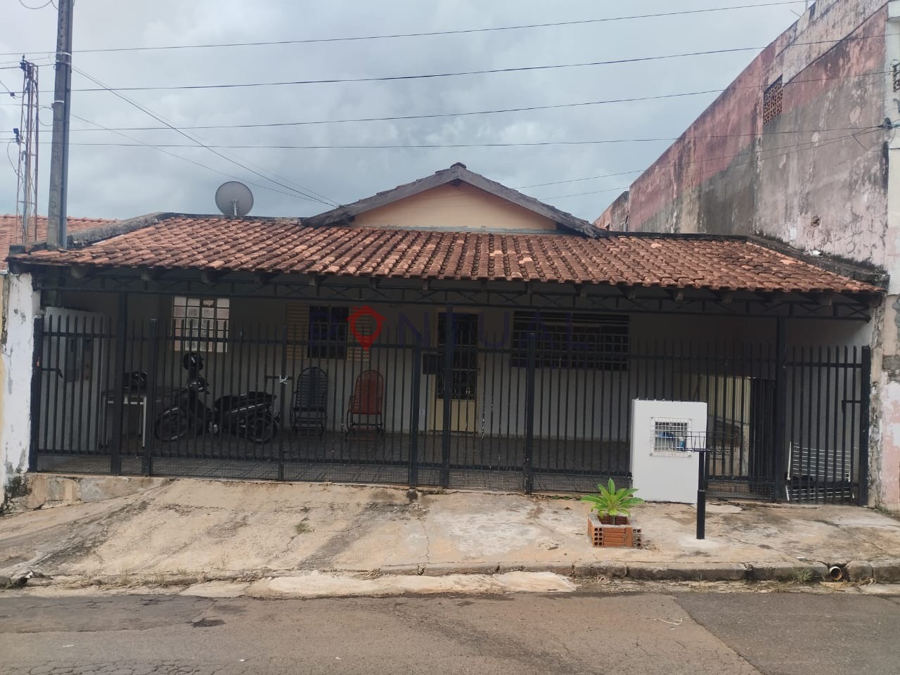 Casa 3 quartos venda marília sp costa silva quintal amplo R$