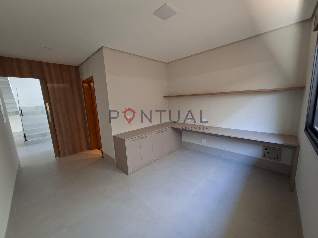 Casa para alugar jardins de renoir marília 3 suítes piscina 