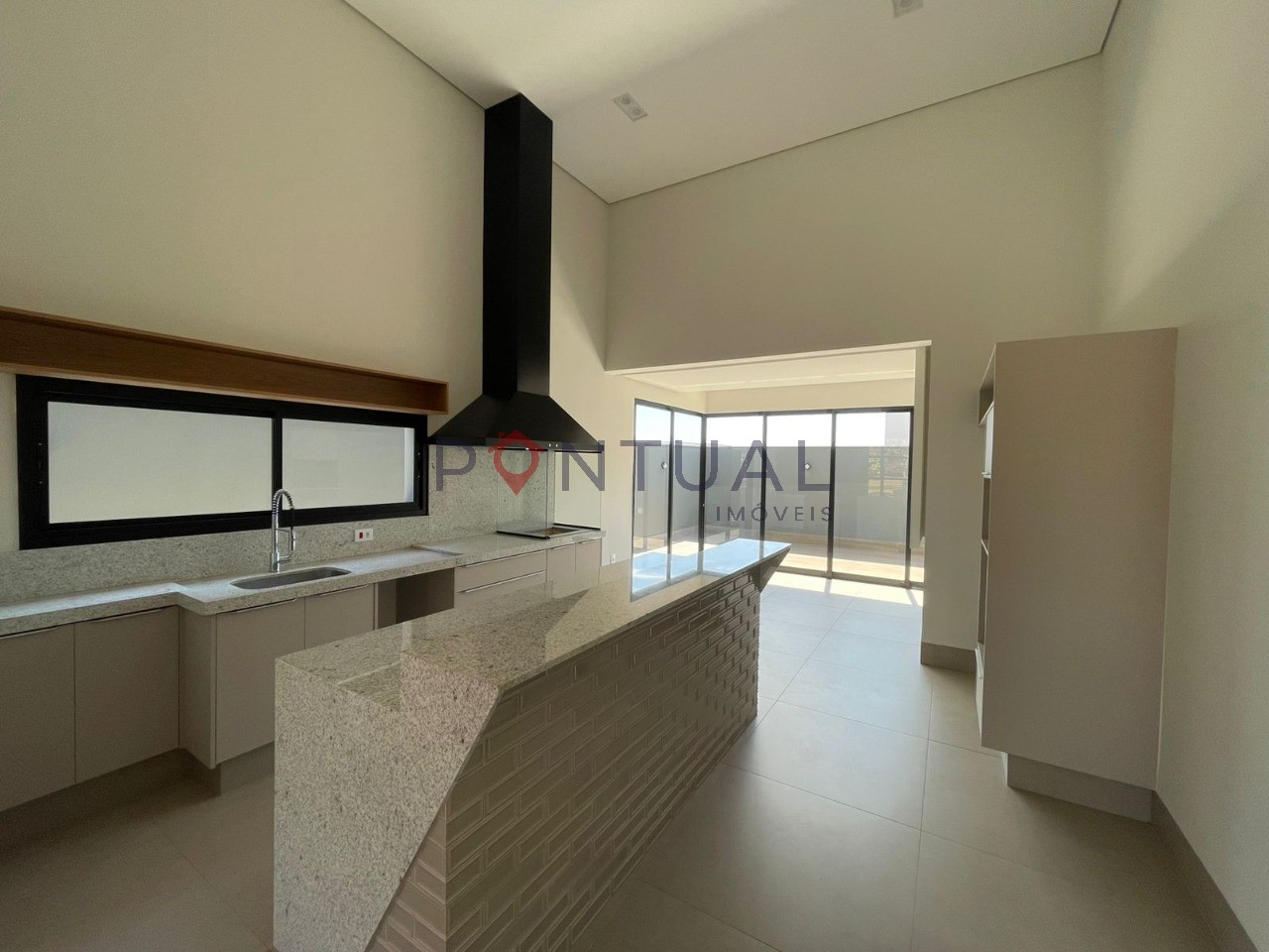 Casa à Venda em Marília no Condomínio Verana Parque Alvorada