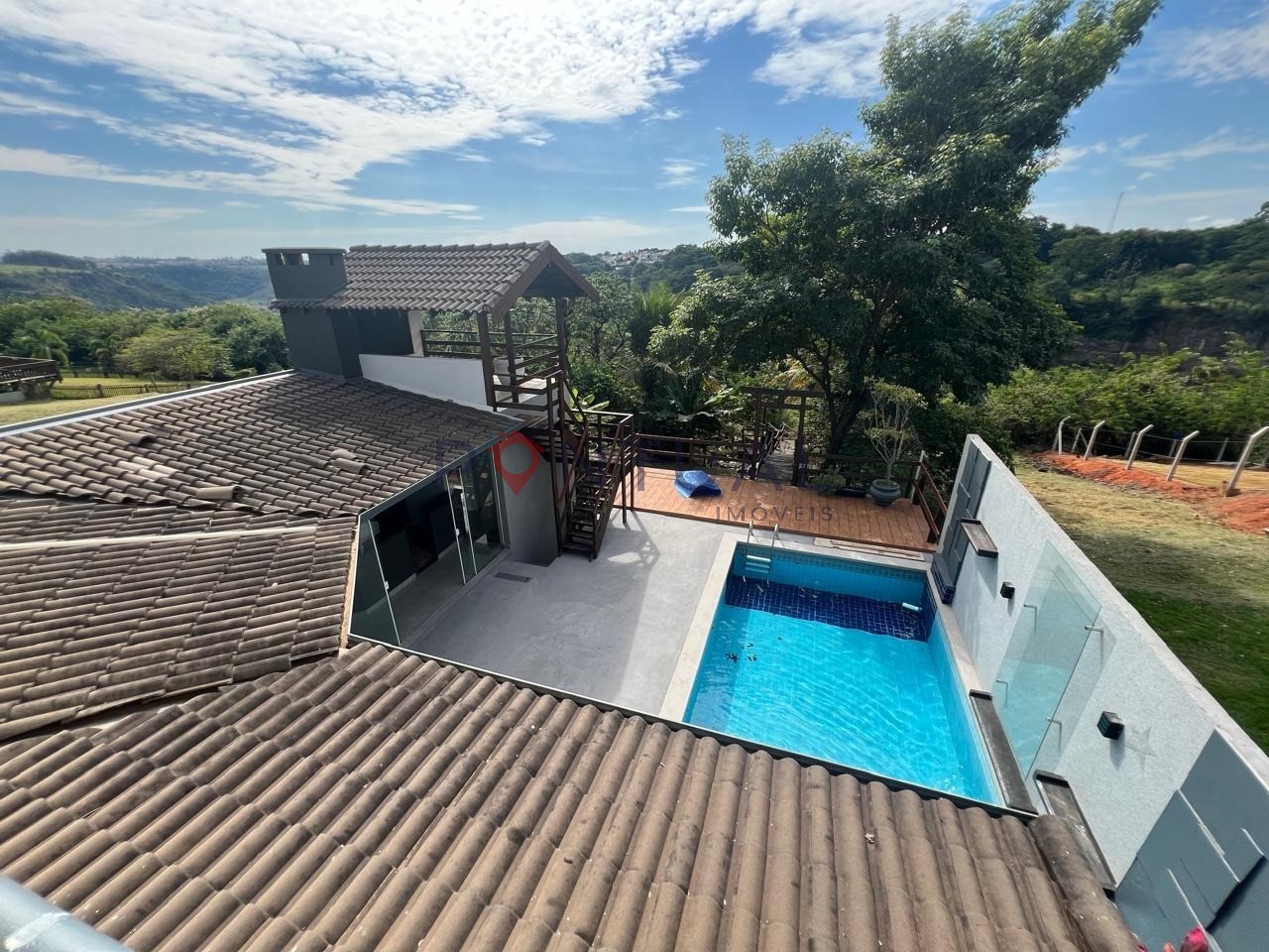 Casa de Luxo no Condomínio Garden Park em Marília-SP: 5 Quartos, 5 Suítes, Piscina, Lago, Área Verde! Venha se encantar!