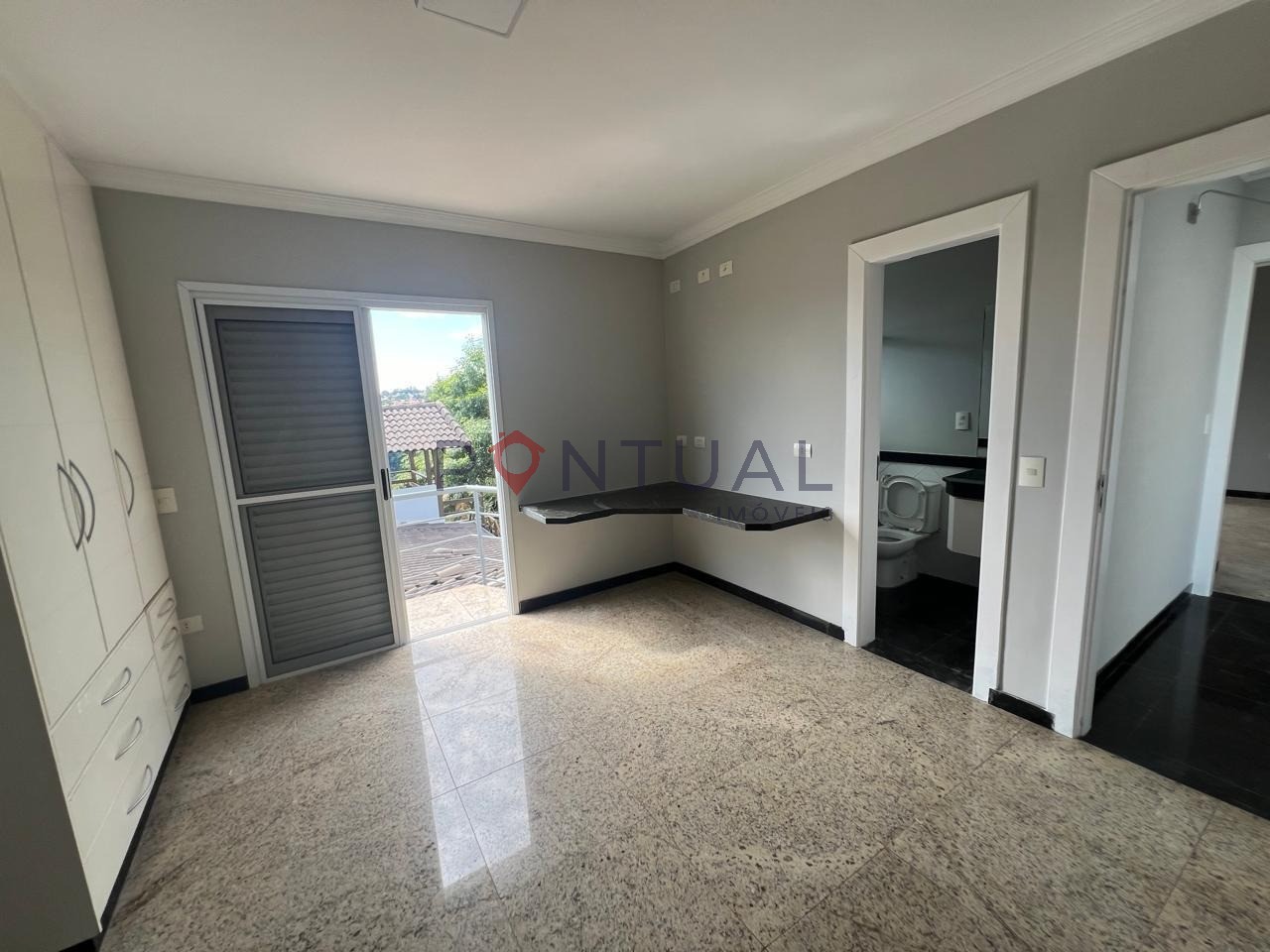 Casa de luxo no condomínio garden park em marília-sp: 5 quar