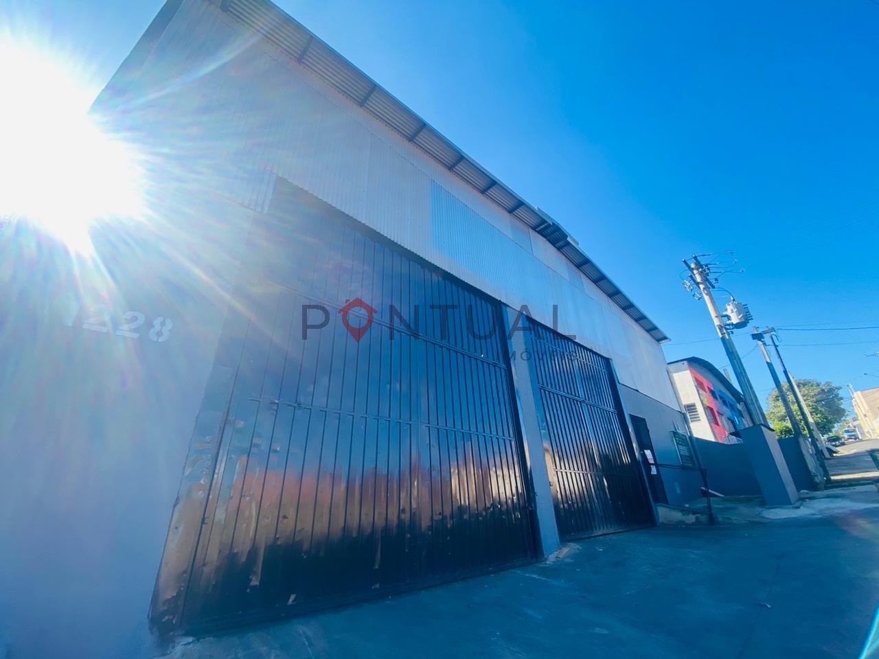 Alugue agora um barracão comercial de 1.200m² no Alto Cafezal, Marília-SP