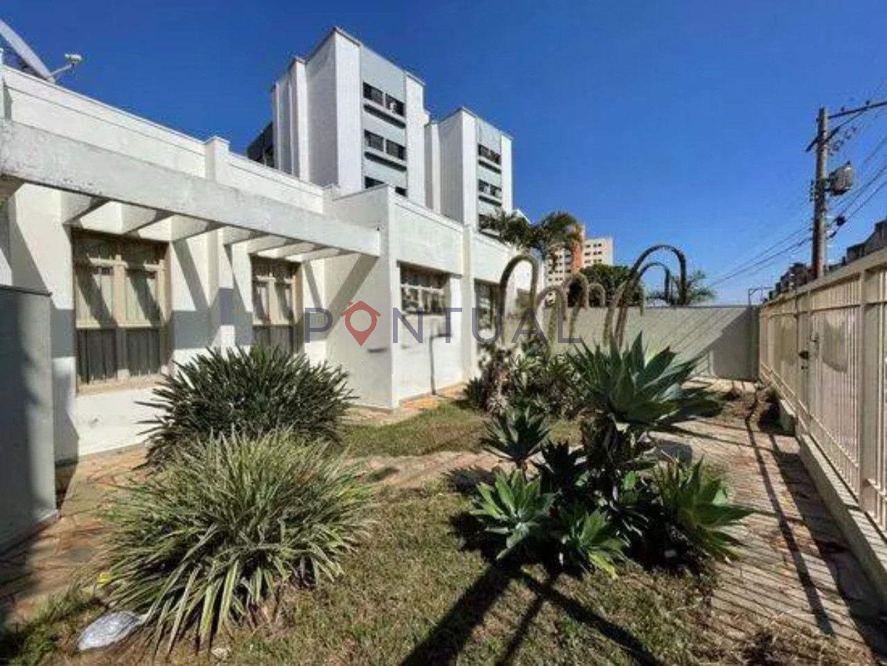 Casa grande para alugar em marília no bairro montolar :visit