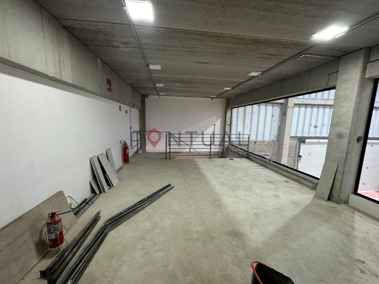 Galpão comercial de alto padrão para alugar - foto 11