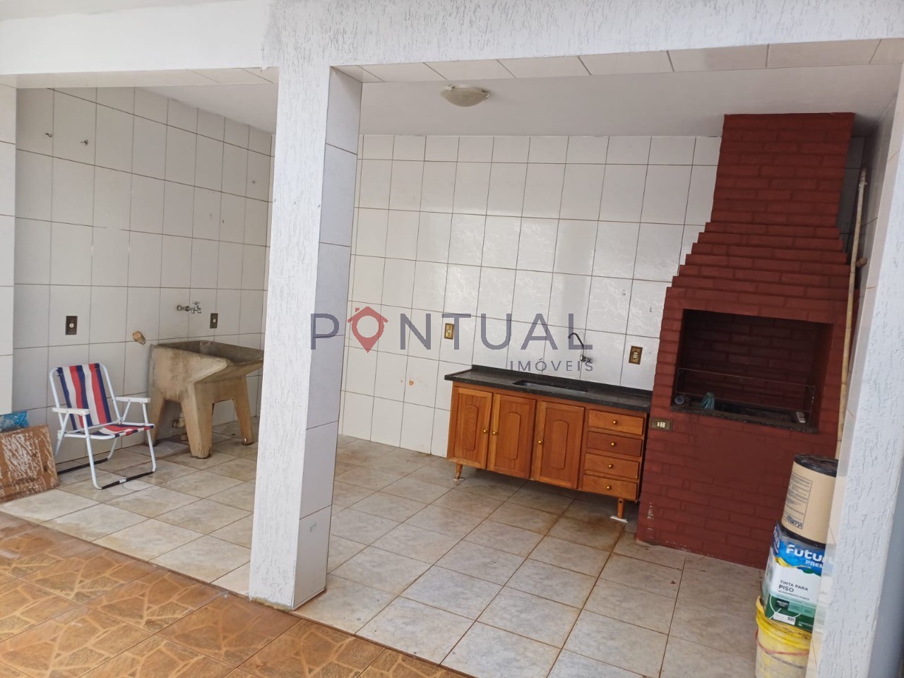 Casa à Venda - Santa Antonieta: 2 Quartos, 1 Suíte, Sala, 2 Banheiros, Garagem e Churrasqueira!