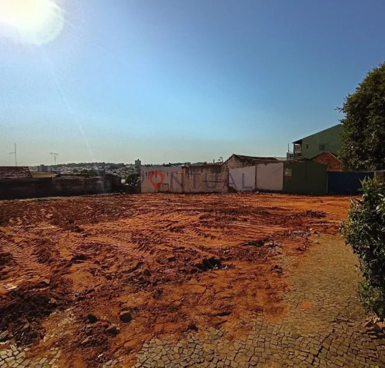 Excelente oportunidade de investimento: terreno à venda no bairro Palmital, Marília-SP, com 800m² de área!