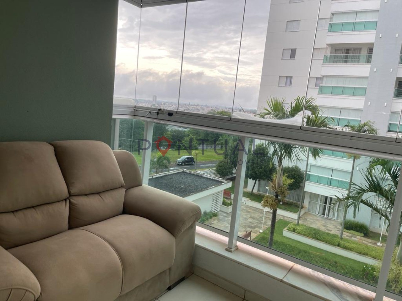 Apartamento para Alugar em Marília no Condomínio Pátio Esmeralda- Visite, negocie e alugue com a Pontual um