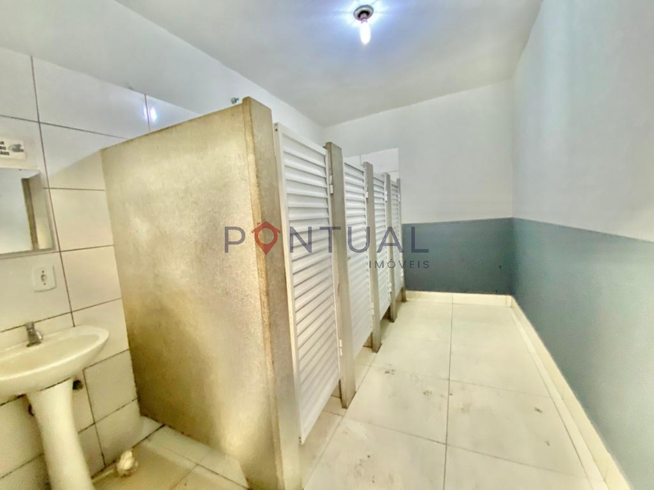 Alugue agora um barracão comercial de 1.200m² no Alto Cafezal, Marília-SP