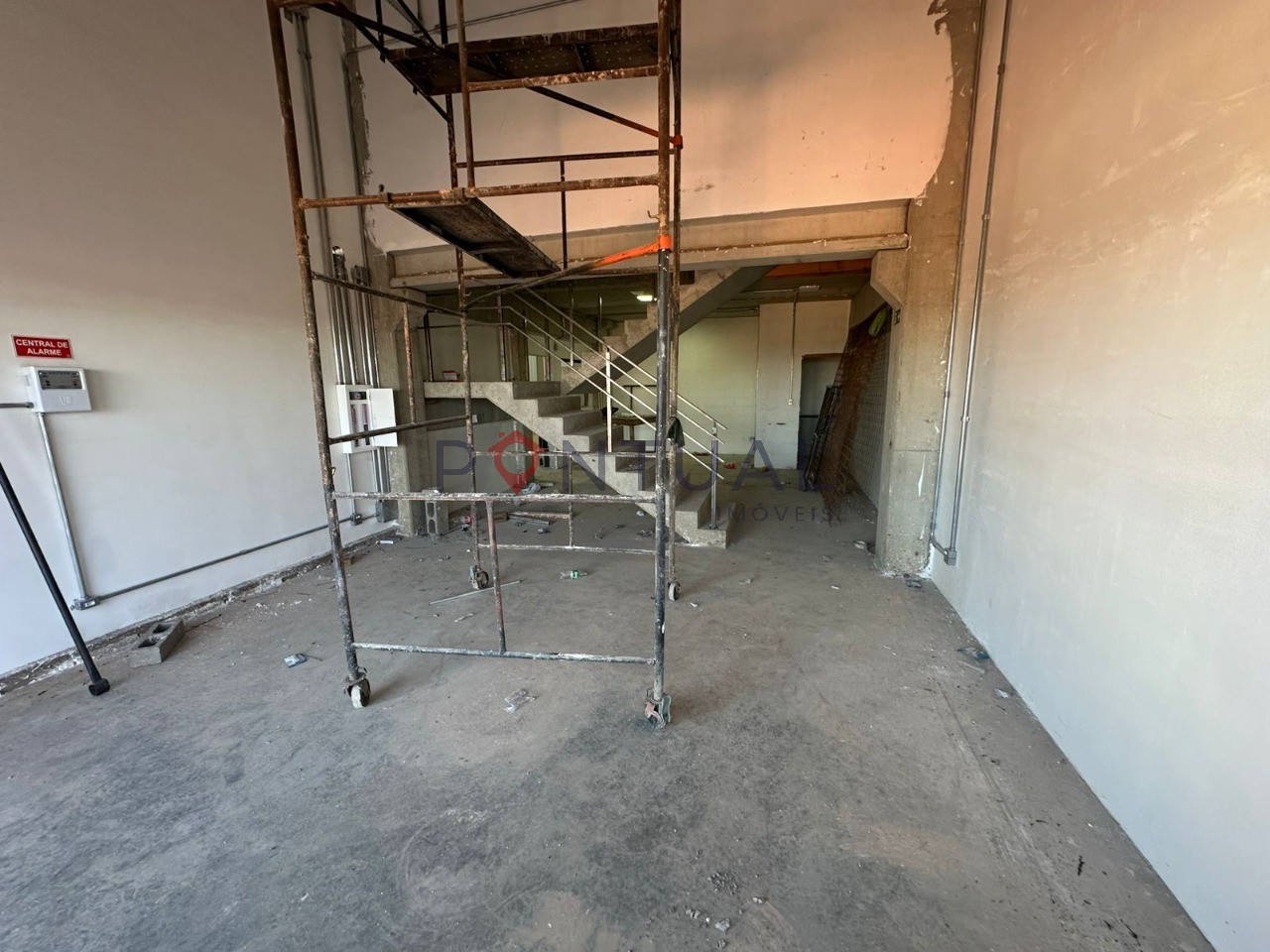 Galpão comercial de alto padrão para alugar - foto 8
