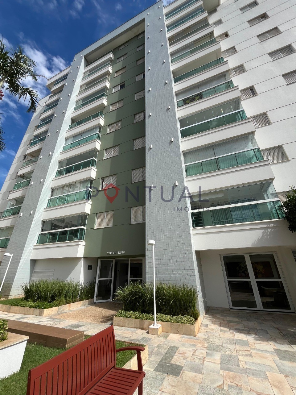 Apartamento para Alugar em Marília no Condomínio Pátio Esmeralda- Visite, negocie e alugue com a Pontual um