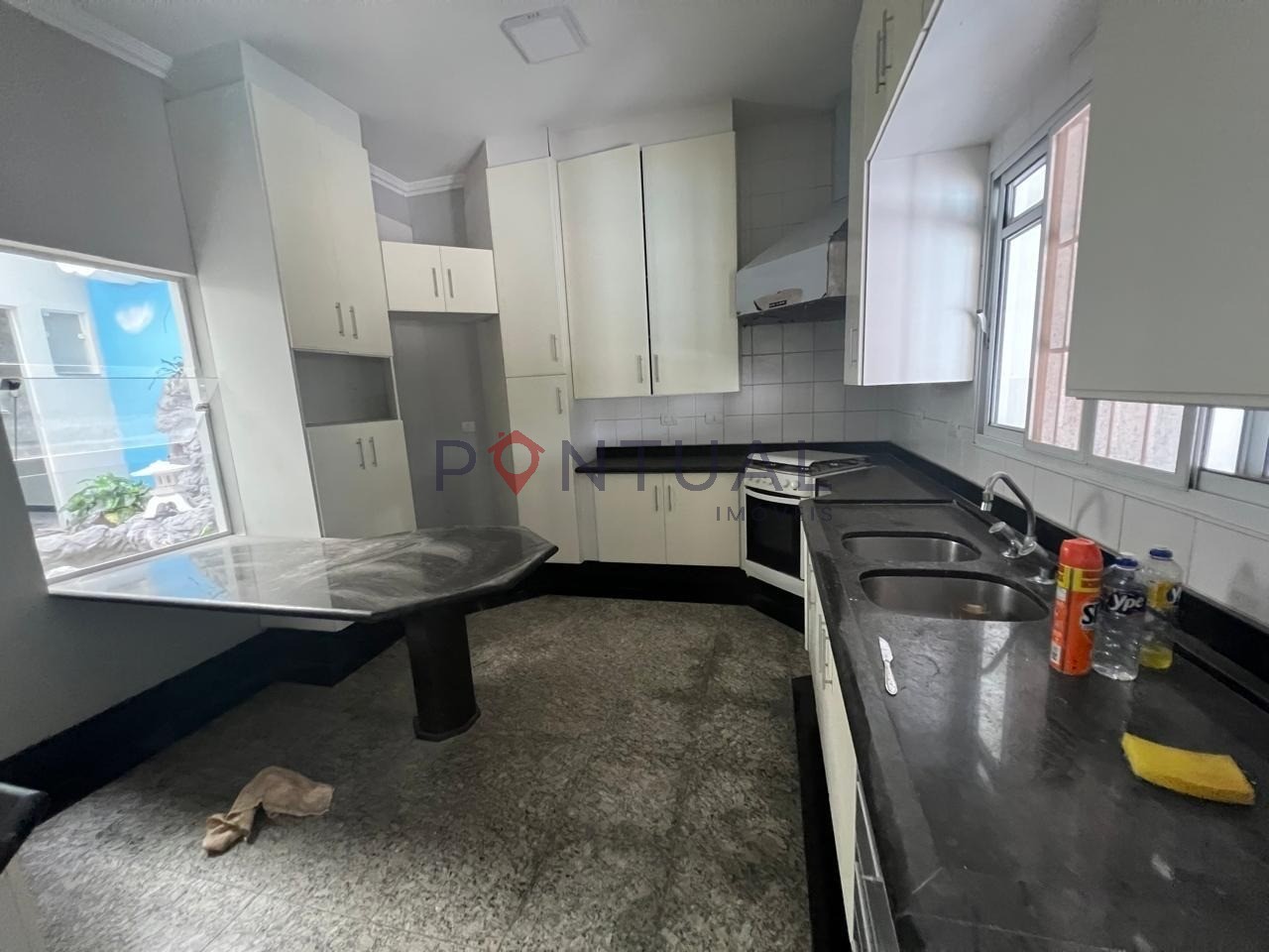 Casa de luxo no condomínio garden park em marília-sp: 5 quar