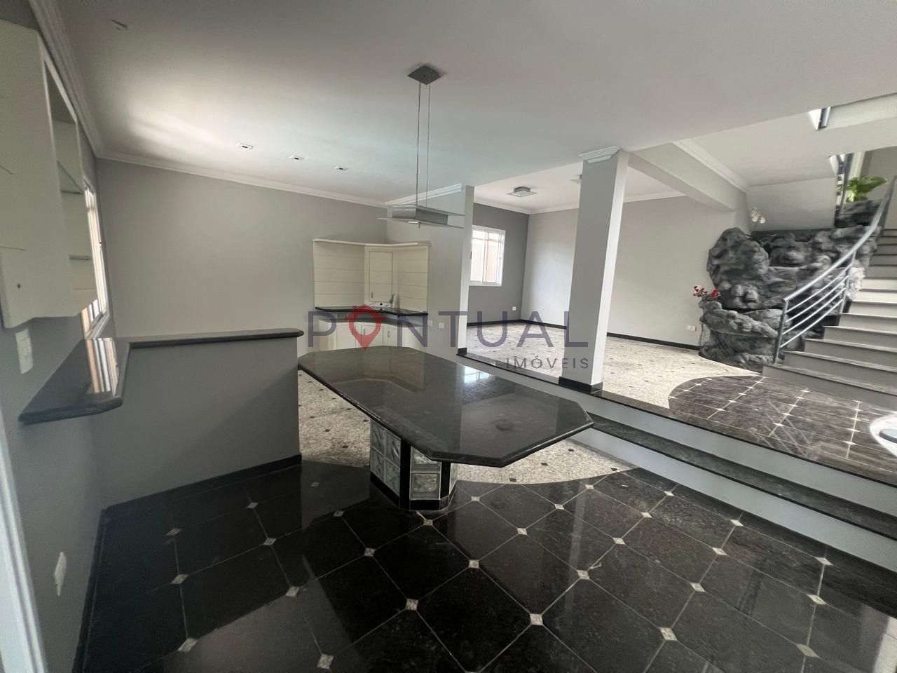 Casa de luxo no condomínio garden park em marília-sp: 5 quar