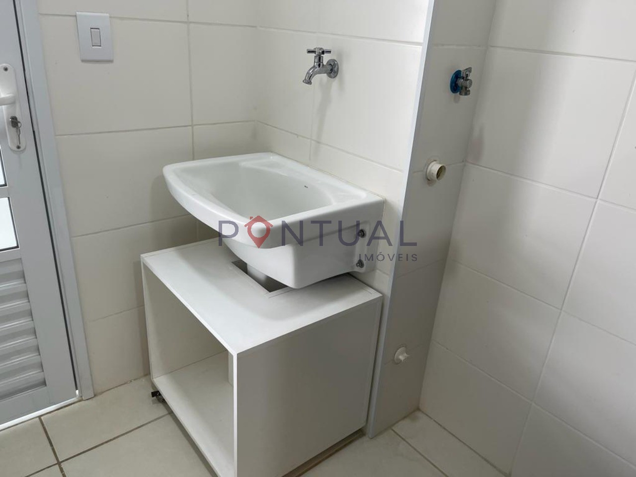 Apartamento para Alugar em Marília no Condomínio Pátio Esmeralda- Visite, negocie e alugue com a Pontual um