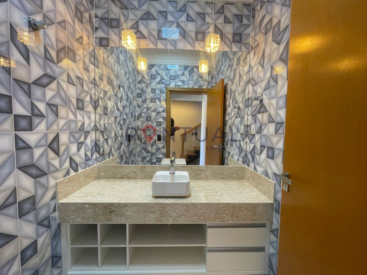 Casa de Luxo para Locação no Village Damha em Marília-SP: 3 Suítes, Amplo Espaço, Área de Lazer Completa!