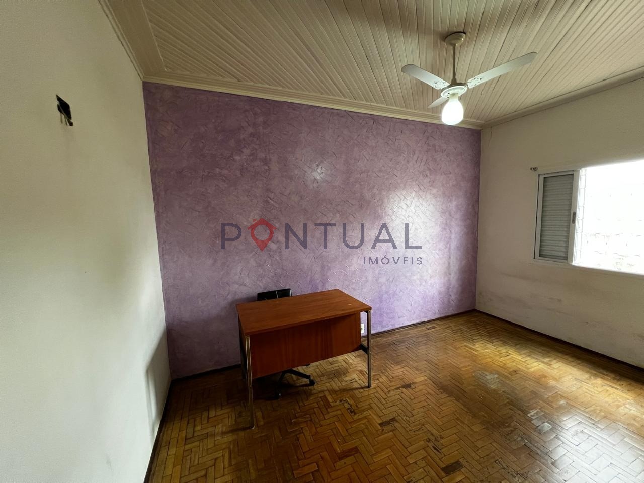 Casa para comprar ou alugar em Marília SP no Bassan, 3 quartos e 2 vagas. Valores negociáveis. Agende sua visita! Pontual Imóveis sua imobiliária em Marília.