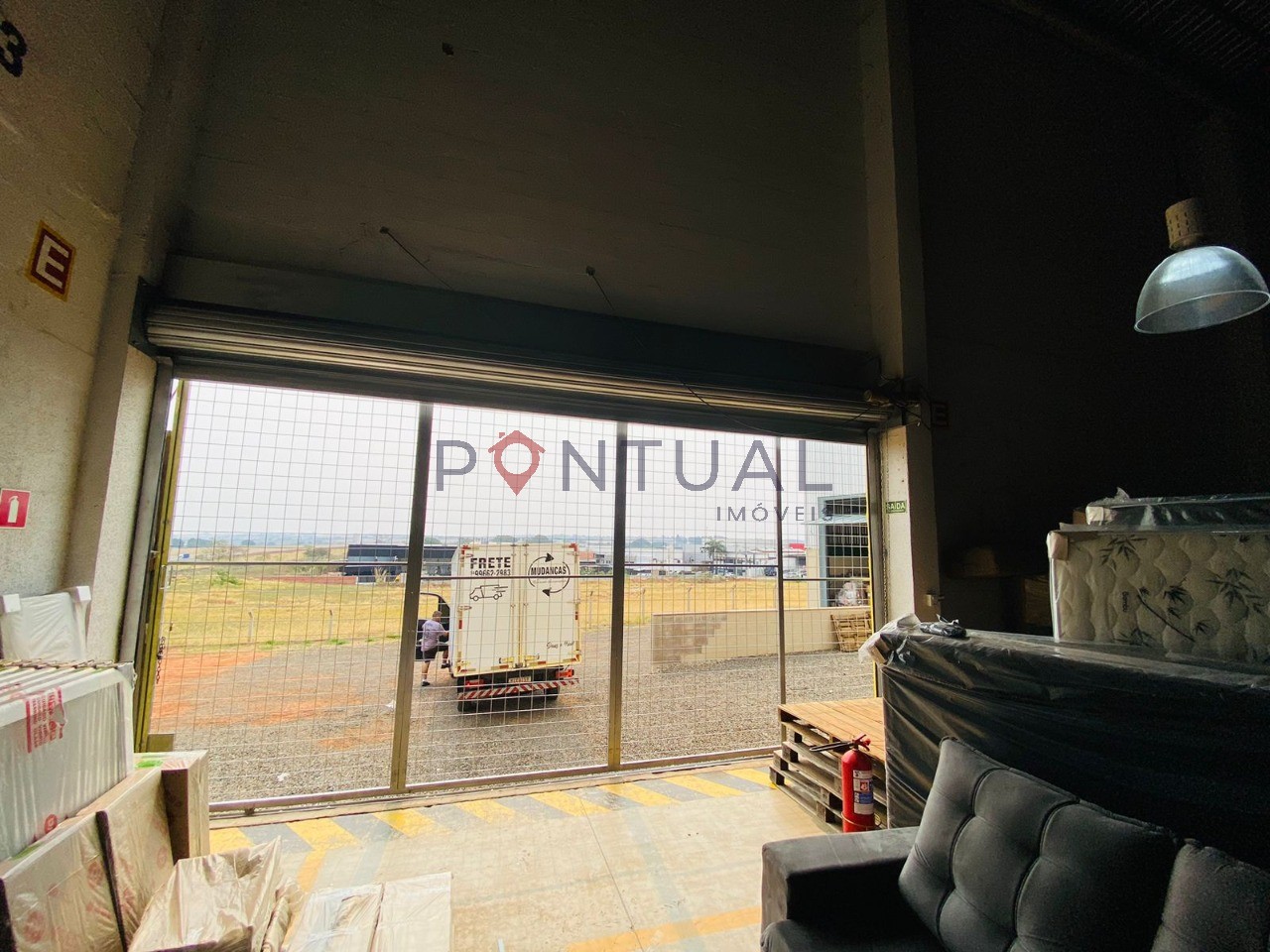 Aluguel de barracão comercial no distrito industrial santo b