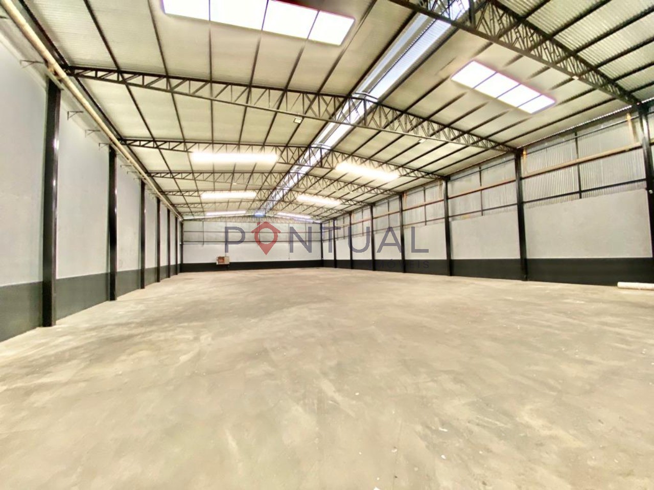 Alugue agora um barracão comercial de 1.200m² no Alto Cafezal, Marília-SP
