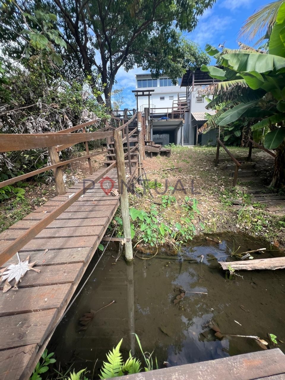 Casa de Luxo no Condomínio Garden Park em Marília-SP: 5 Quartos, 5 Suítes, Piscina, Lago, Área Verde! Venha se encantar!