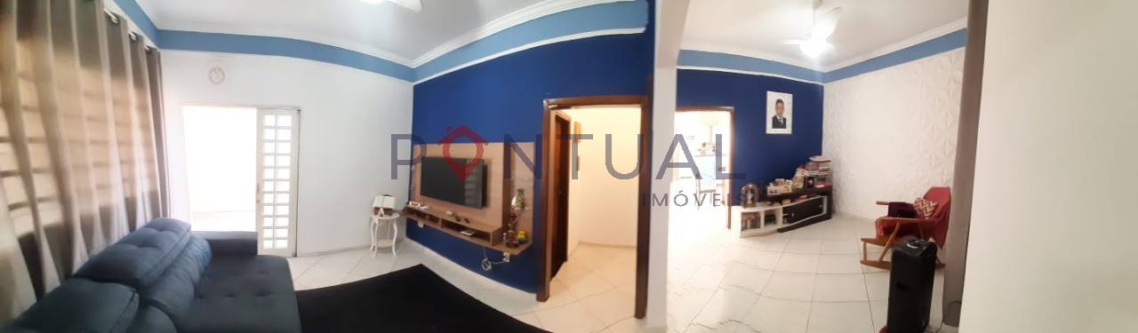 Casa à venda em marília-sp: 3 quartos, 1 suíte, 2 salas, 3 b