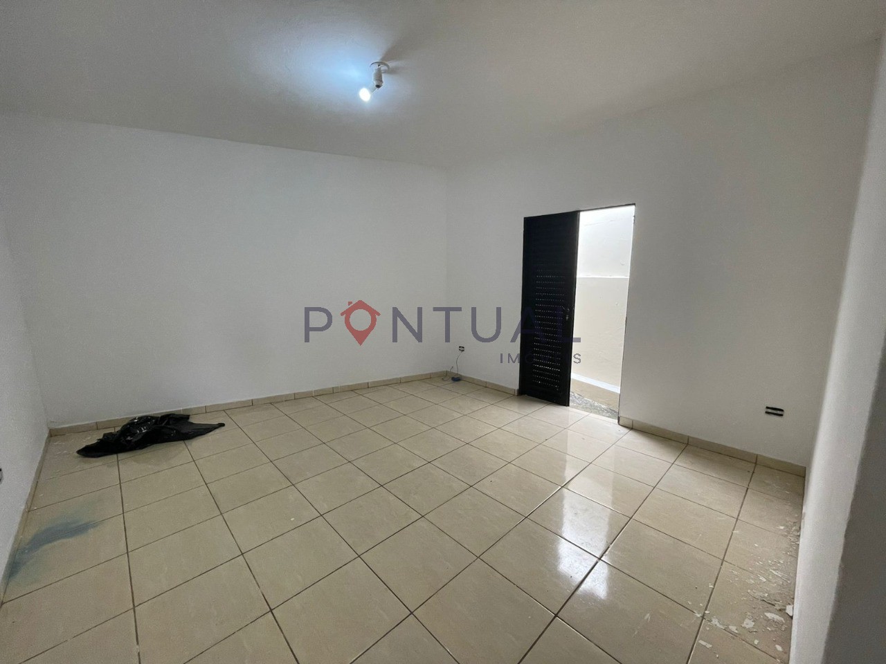 Casa para locação no bairro jardim acapulco,marília.