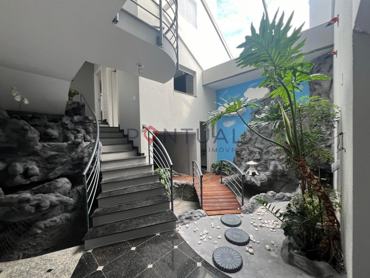 Casa de luxo no condomínio garden park em marília-sp: 5 quar